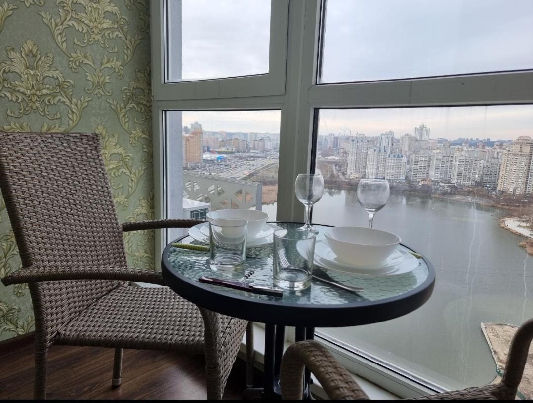 Your! Panoramic View Of The Lake! Kiev Exterior foto